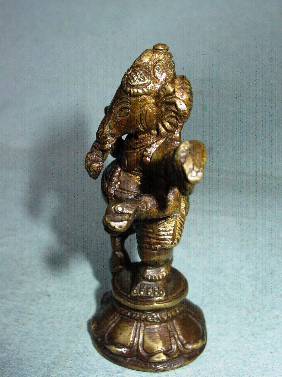 Ganesh In Bronze India From The 19th Century Traces Of Gilding-photo-3
