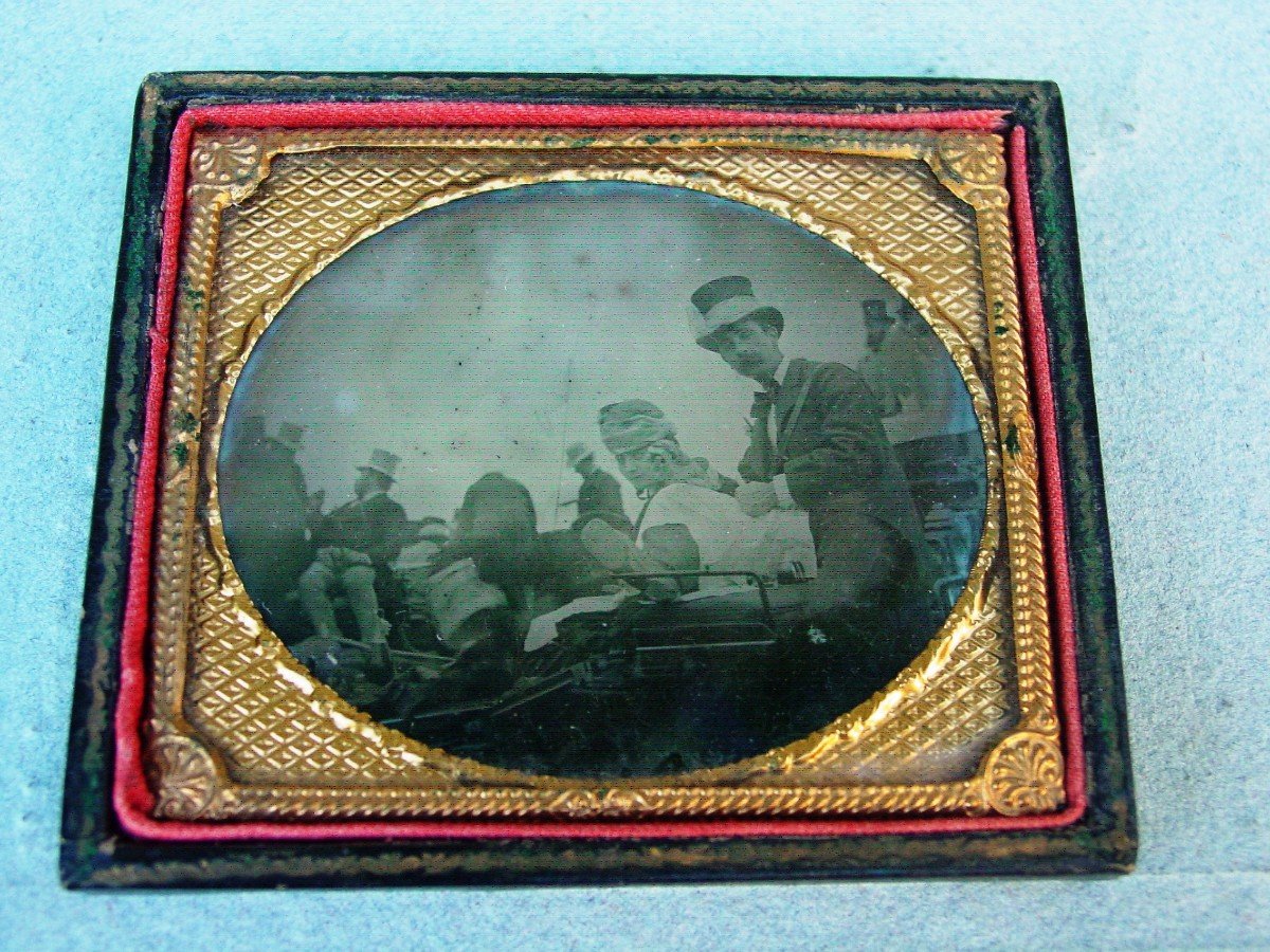 Ambrotype: Portrait De Groupe Dans Une Voiture.