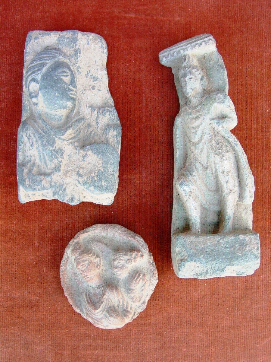 India Or Gandhara 3 Terracotta Artifacts, Schist-photo-2