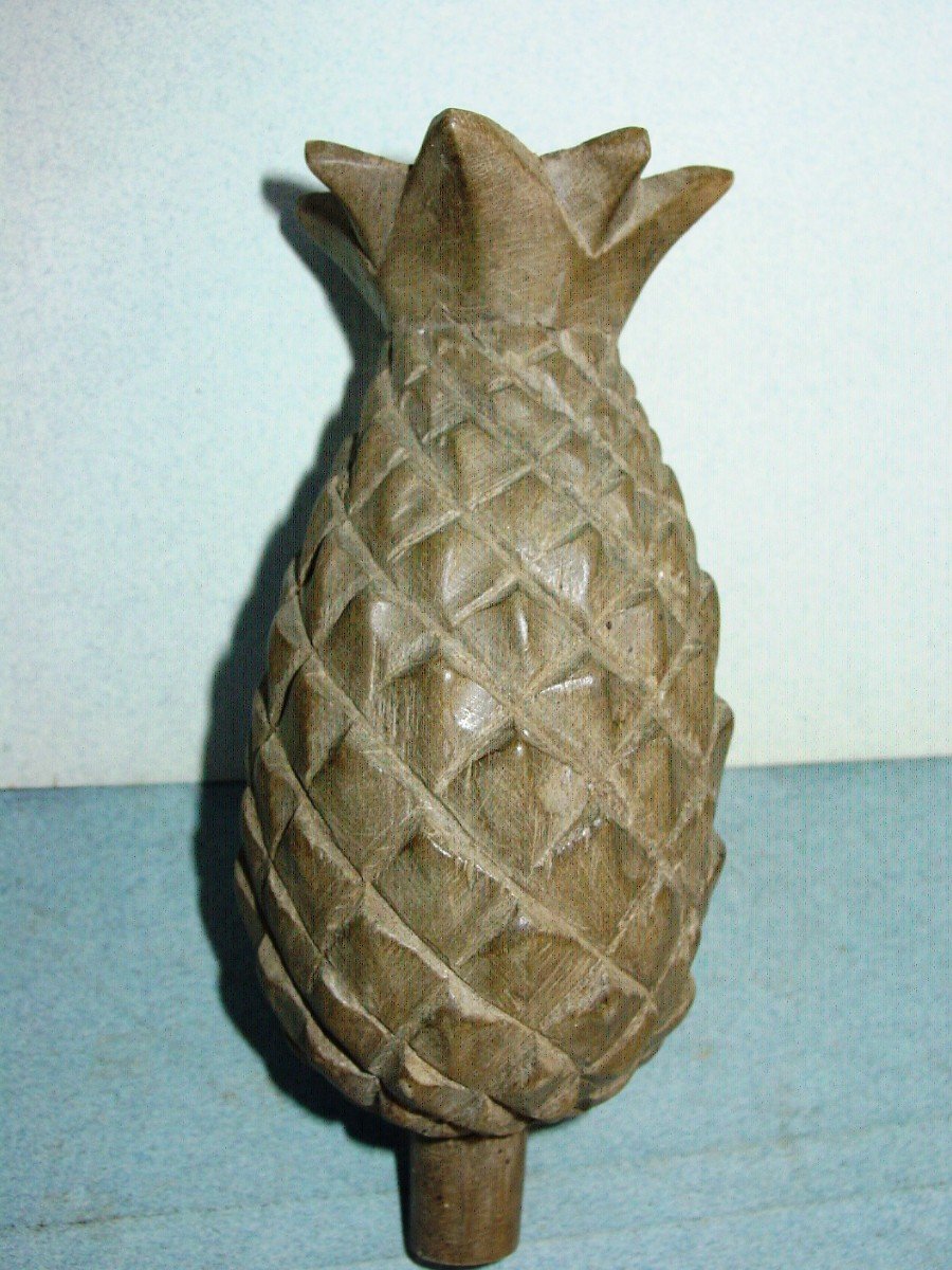 Ananas En Bois Sculpté à Dorer