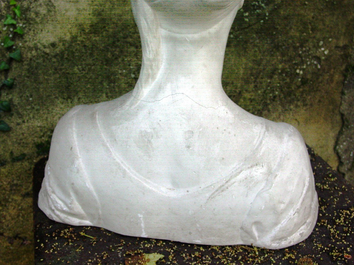 Buste (ht 48 Cm.) Femme De La Renaissance Plâtre Signé -photo-7
