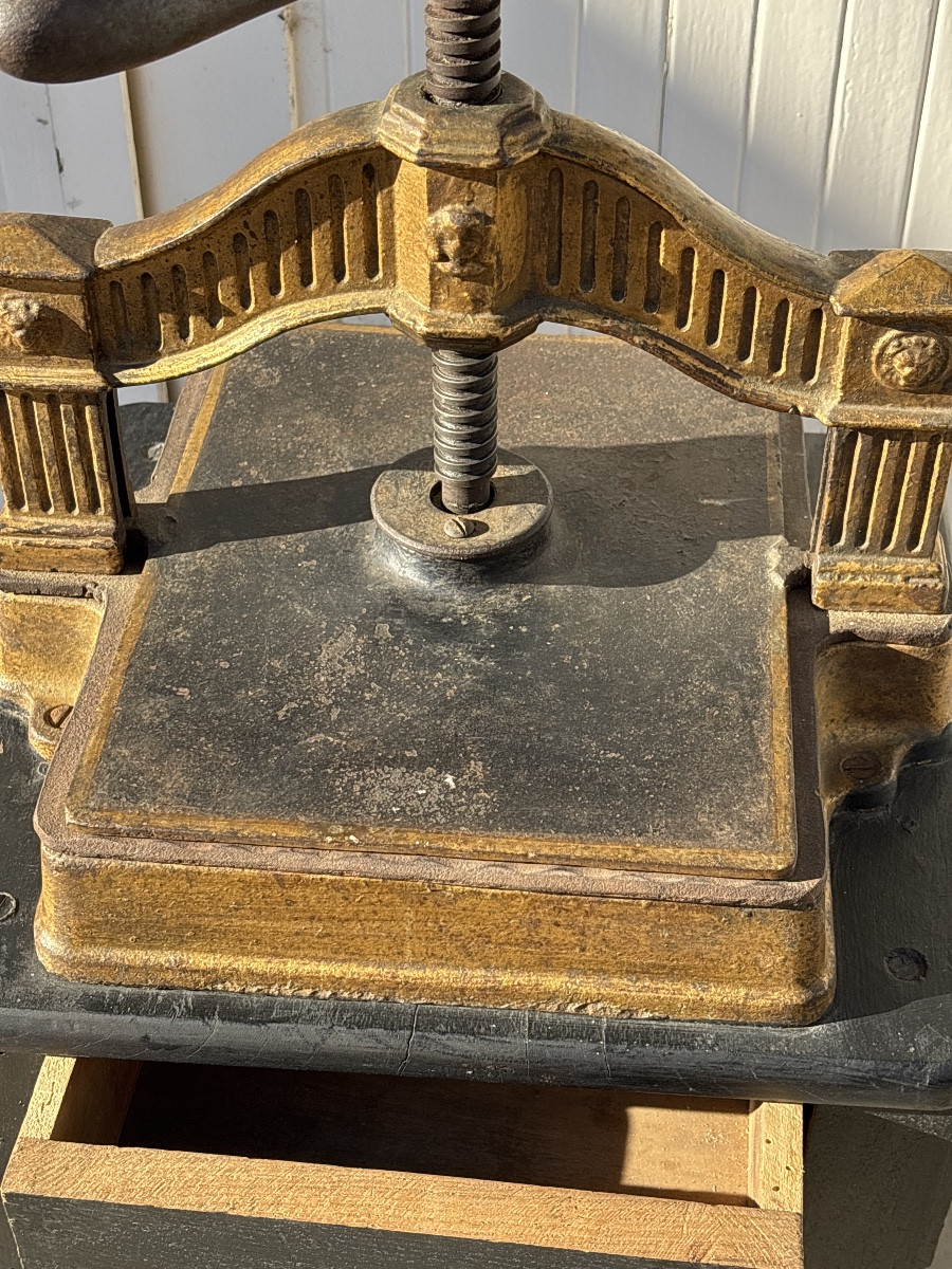 Presse à Relier de Bibliothèque ou Relieur -photo-2