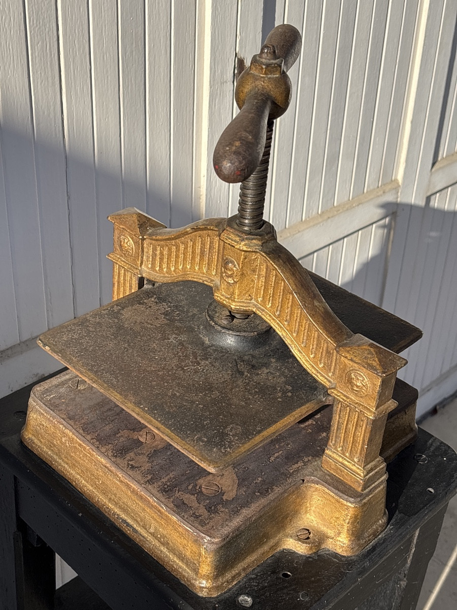 Presse à Relier de Bibliothèque ou Relieur -photo-2