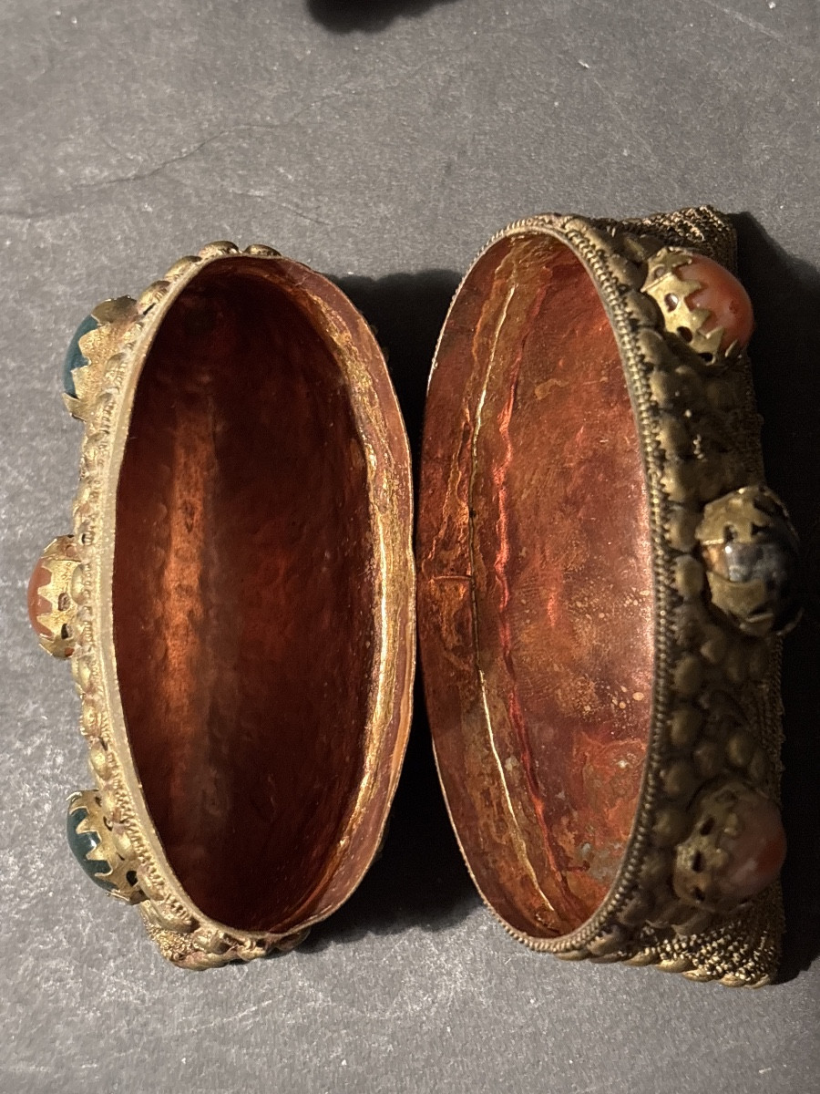 Evening Bag, Minaudière, Gilt Brass, Filigree, Agate Beads -photo-3