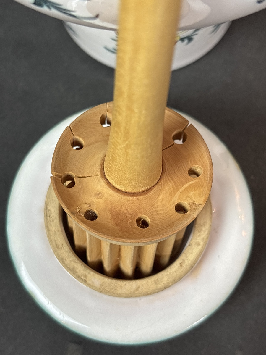 Veuve Perrin Chocolate Maker Circa 1900-photo-2