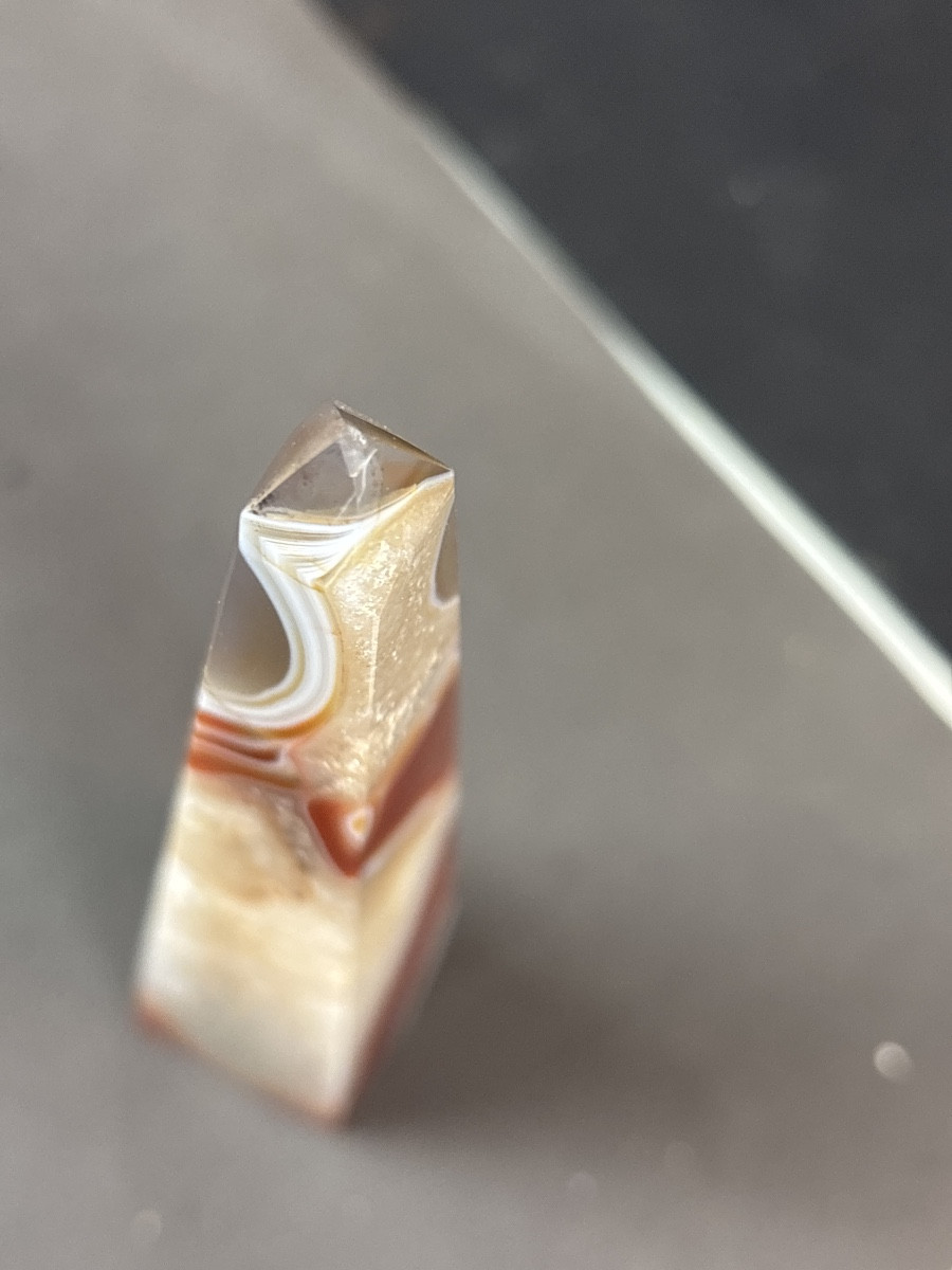 4 Pyramids Made Of Agate Or Various Minerals -photo-1