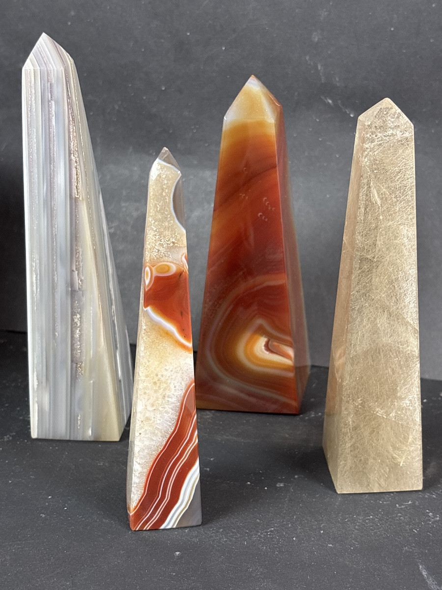 4 Pyramids Made Of Agate Or Various Minerals 