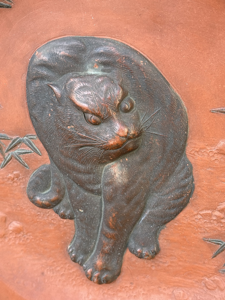 Japanese Earthenware Plate, 19th Century, Cat And Tiger Decoration -photo-2