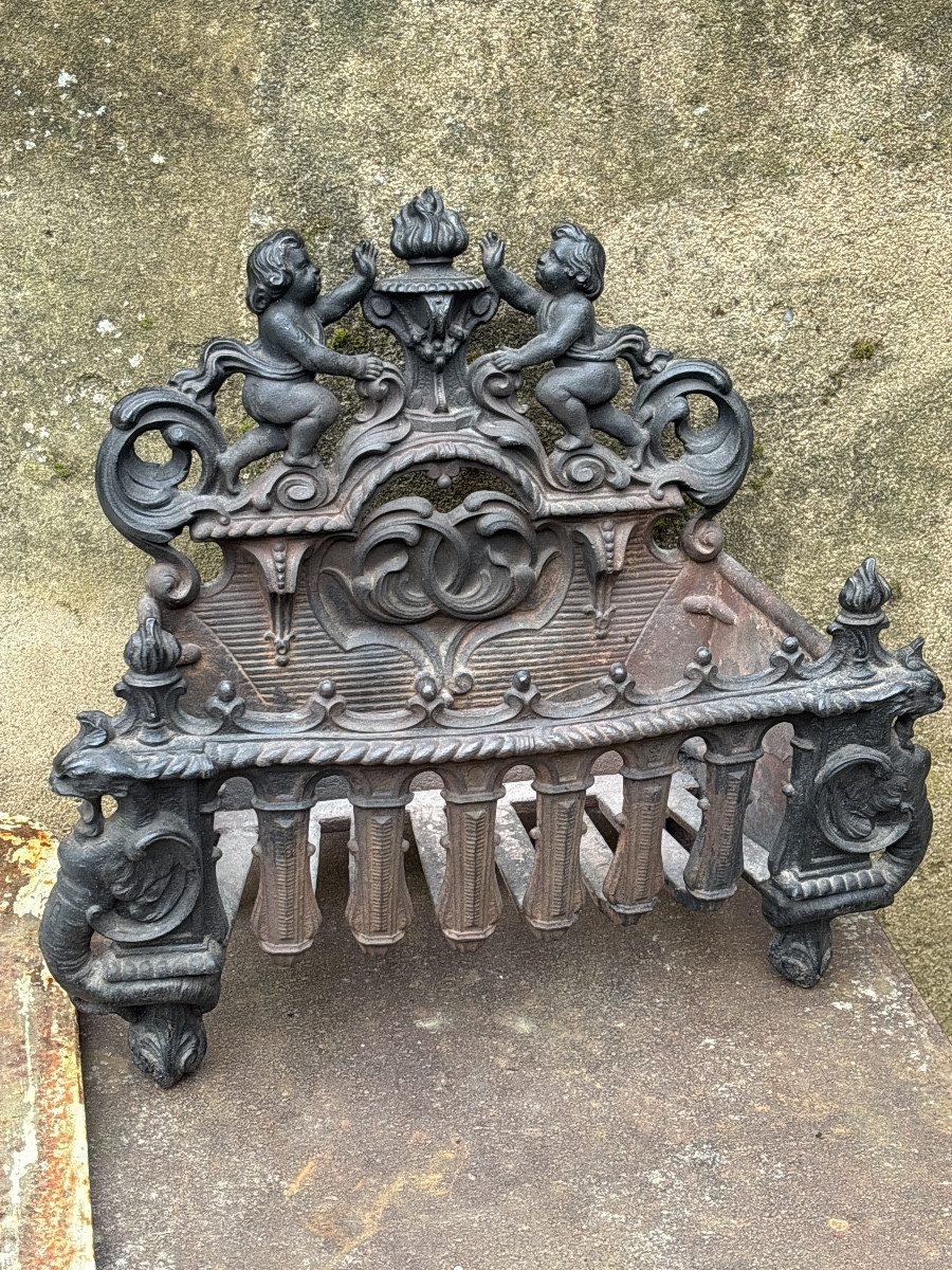 Braisier, Braisière, Chaufferette, Napoléon III Cast Iron Chenets