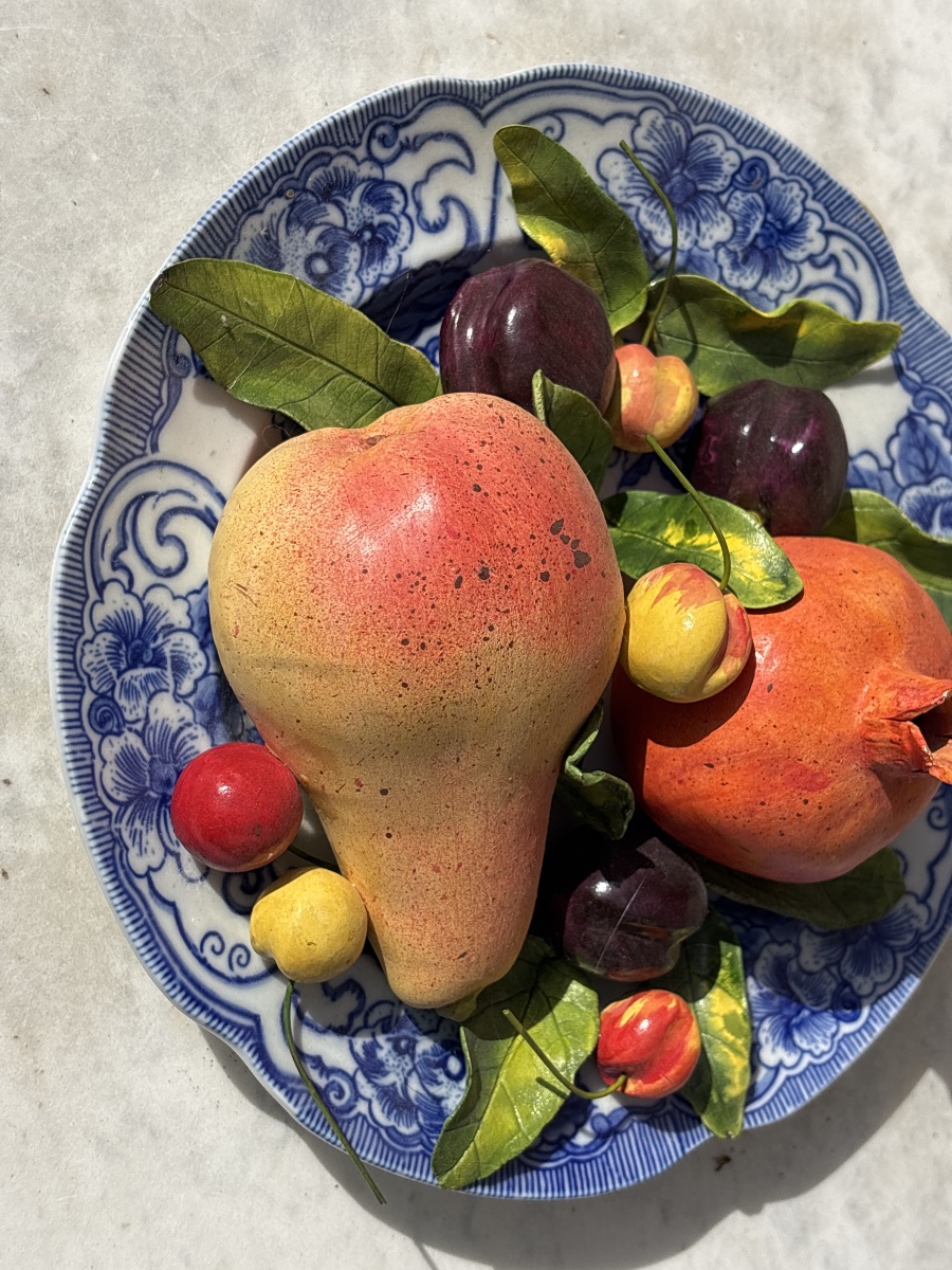 Christine Viennet(1947) Assiette en trompe l’œil modèle Flora -photo-3