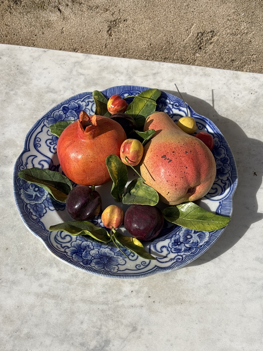 Christine Viennet(1947) Assiette en trompe l’œil modèle Flora 