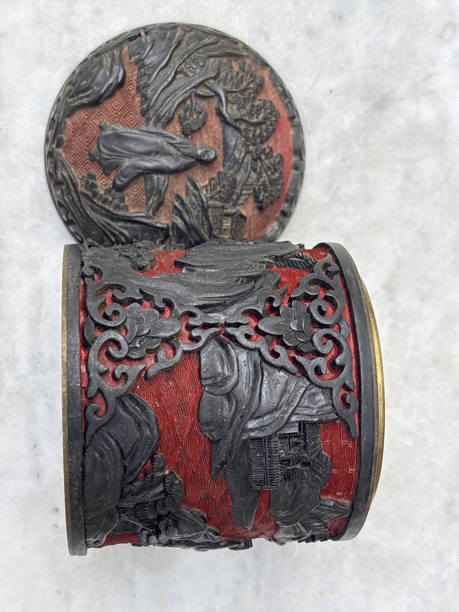 Chine Boîte en Laque Cinnabre Noire et Rouge à thé ?-photo-7