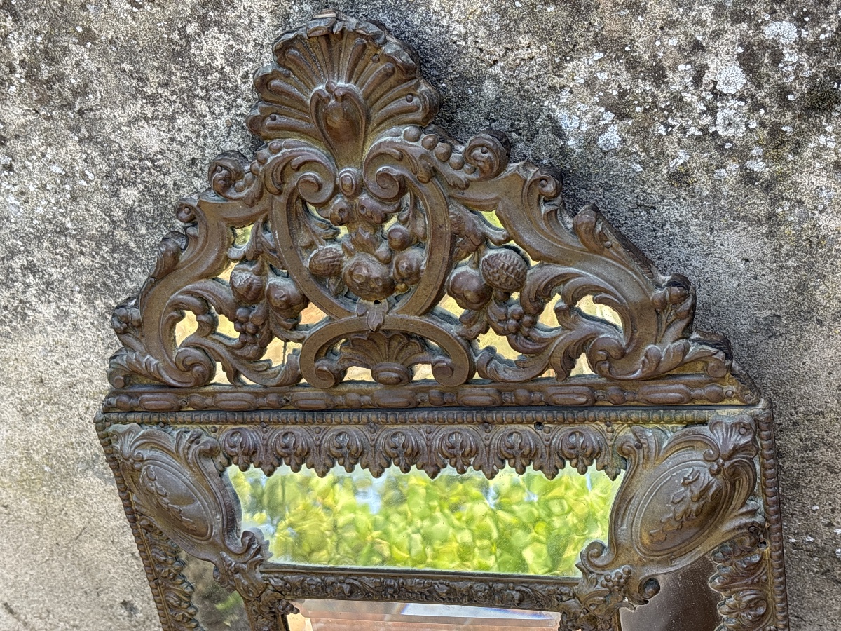 Miroir style Louis XIV fin 19 eme en laiton repoussé -photo-2