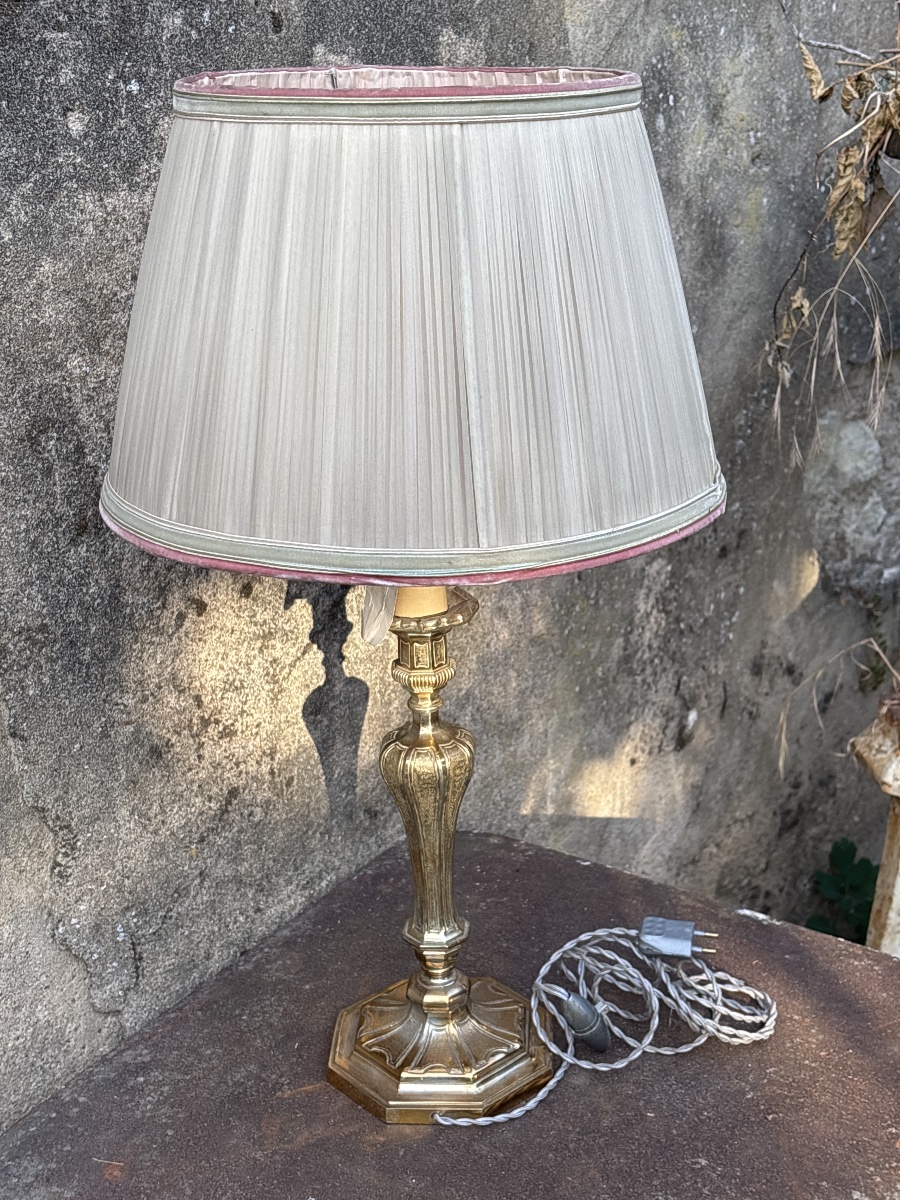 Lampe en Bronze doré Louis XVI et son abat jour sur mesure 