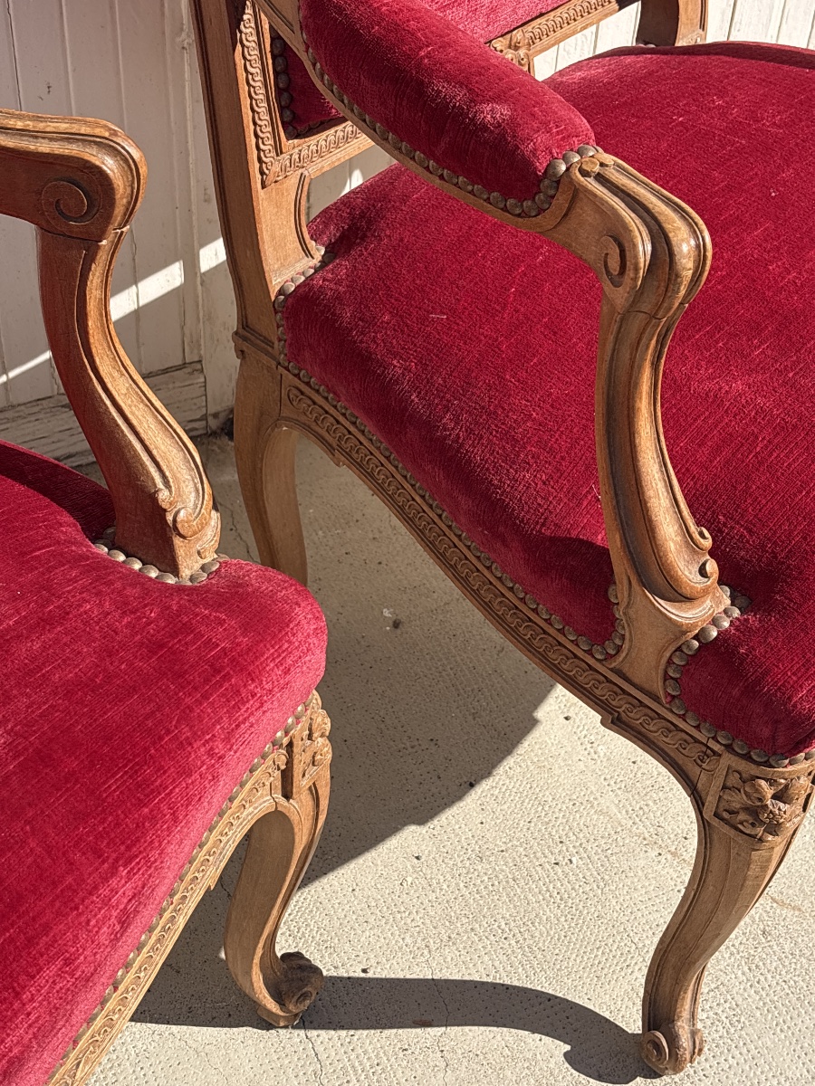 Large Paire de Fauteuils de style vers 1900. -photo-1