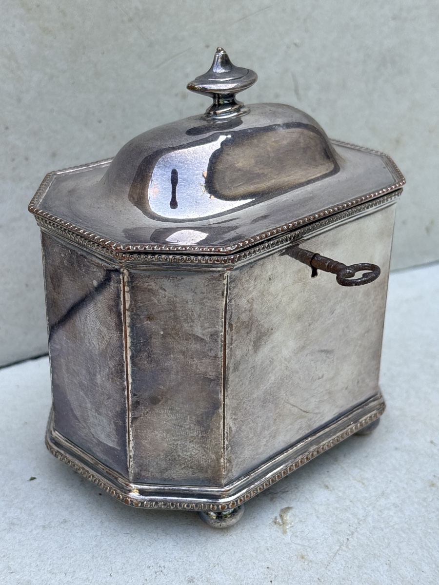 Silver-plated Metal Gift Set: English Tea Box Or Budapest Sugar Box 
