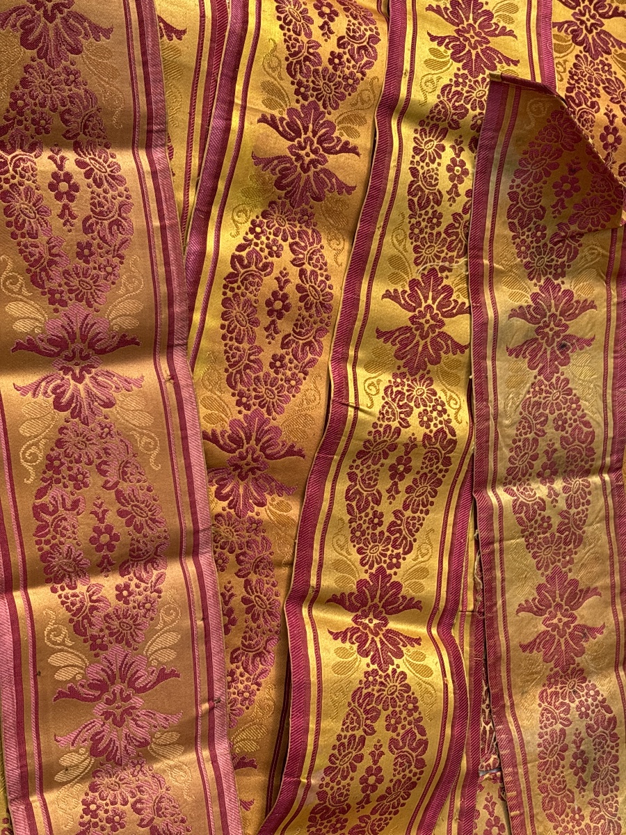 More Than 13 Meters Of Silk Brocade Fabric 