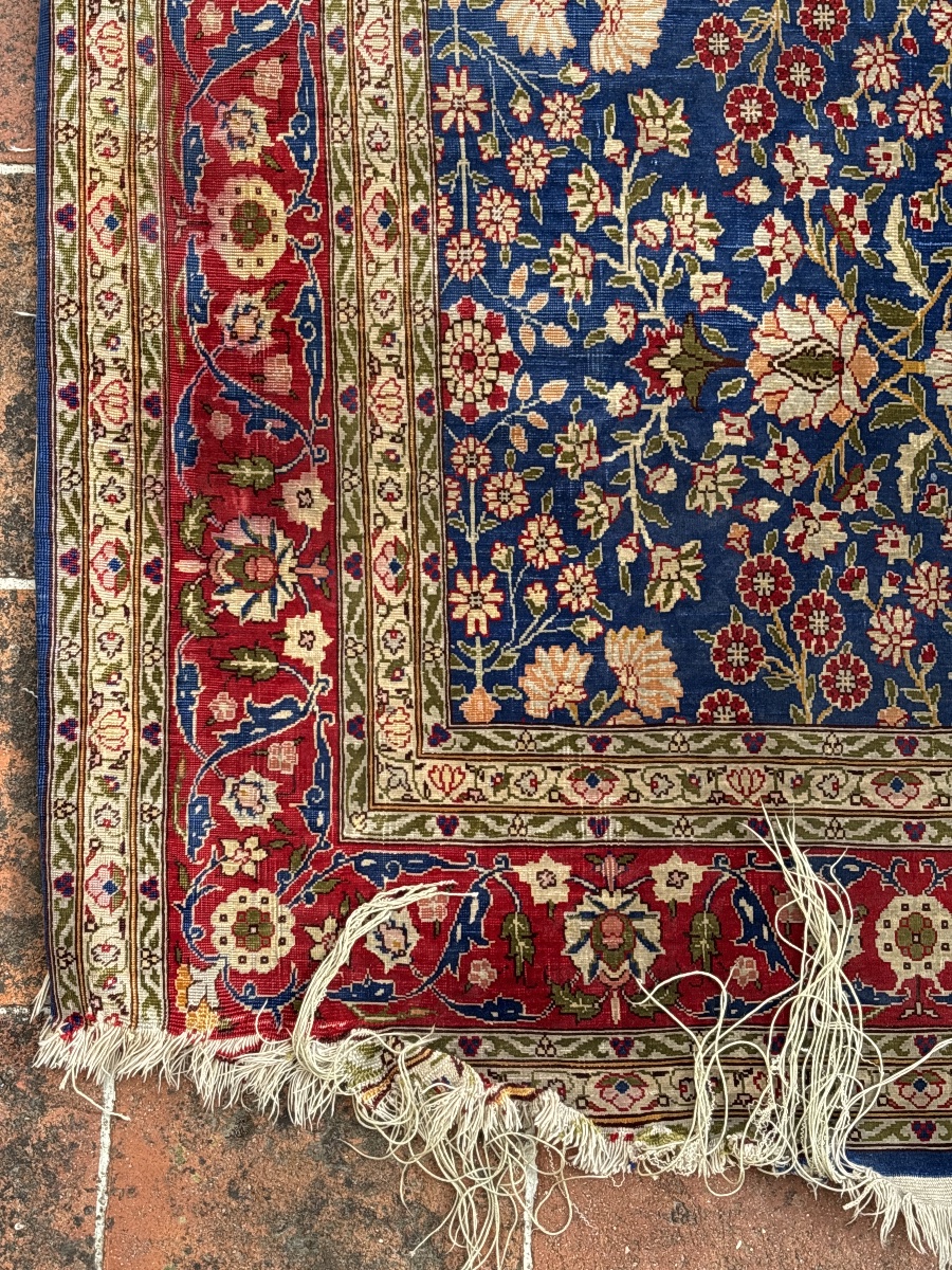Fine Iranian Silk Rug -photo-3
