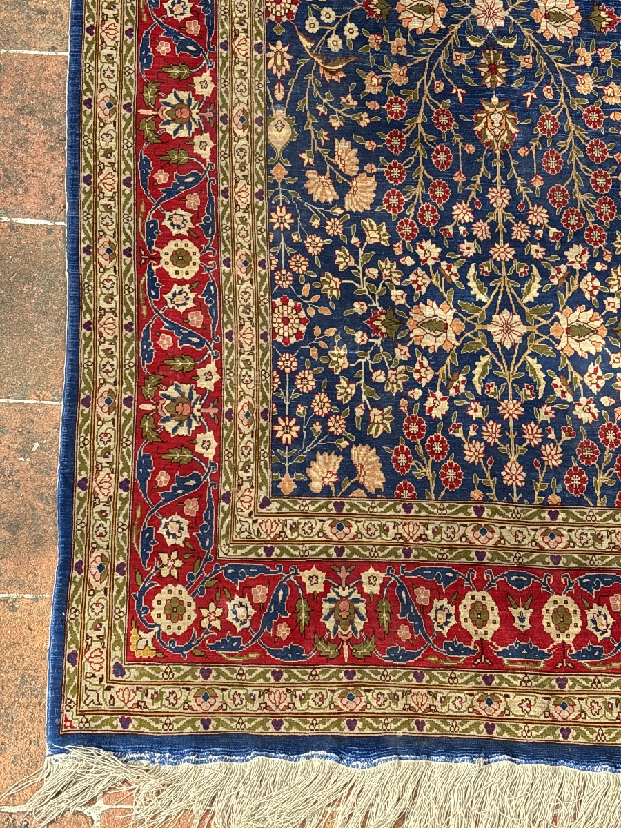 Fine Iranian Silk Rug -photo-3