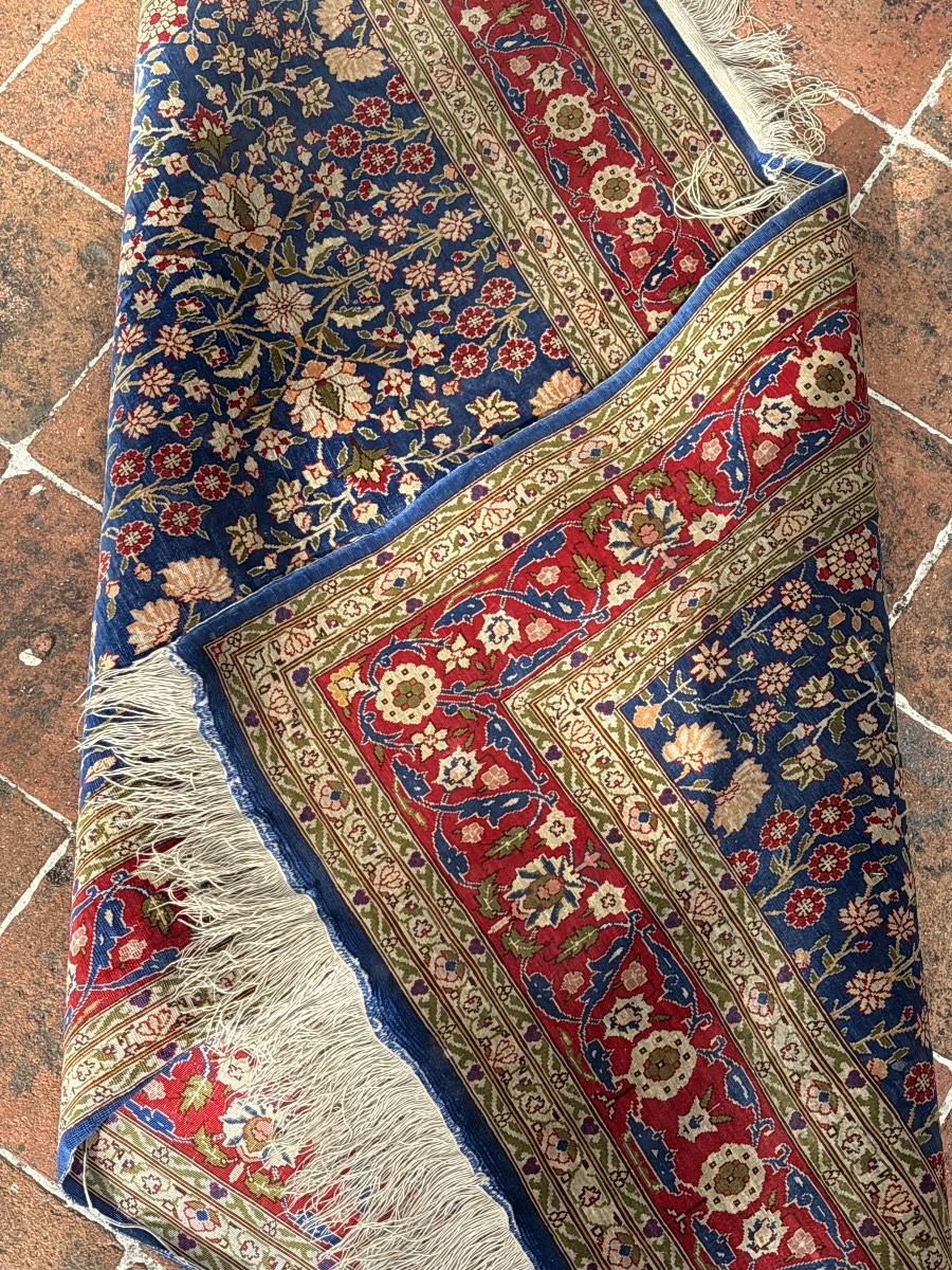 Fine Iranian Silk Rug 