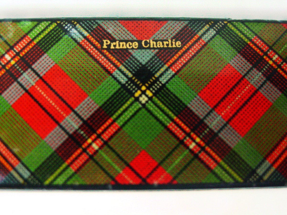 Clan Prince Charlie : Nécessaire à Crayons à Décor  Tartan d'époque Victorienne Tartan Ware