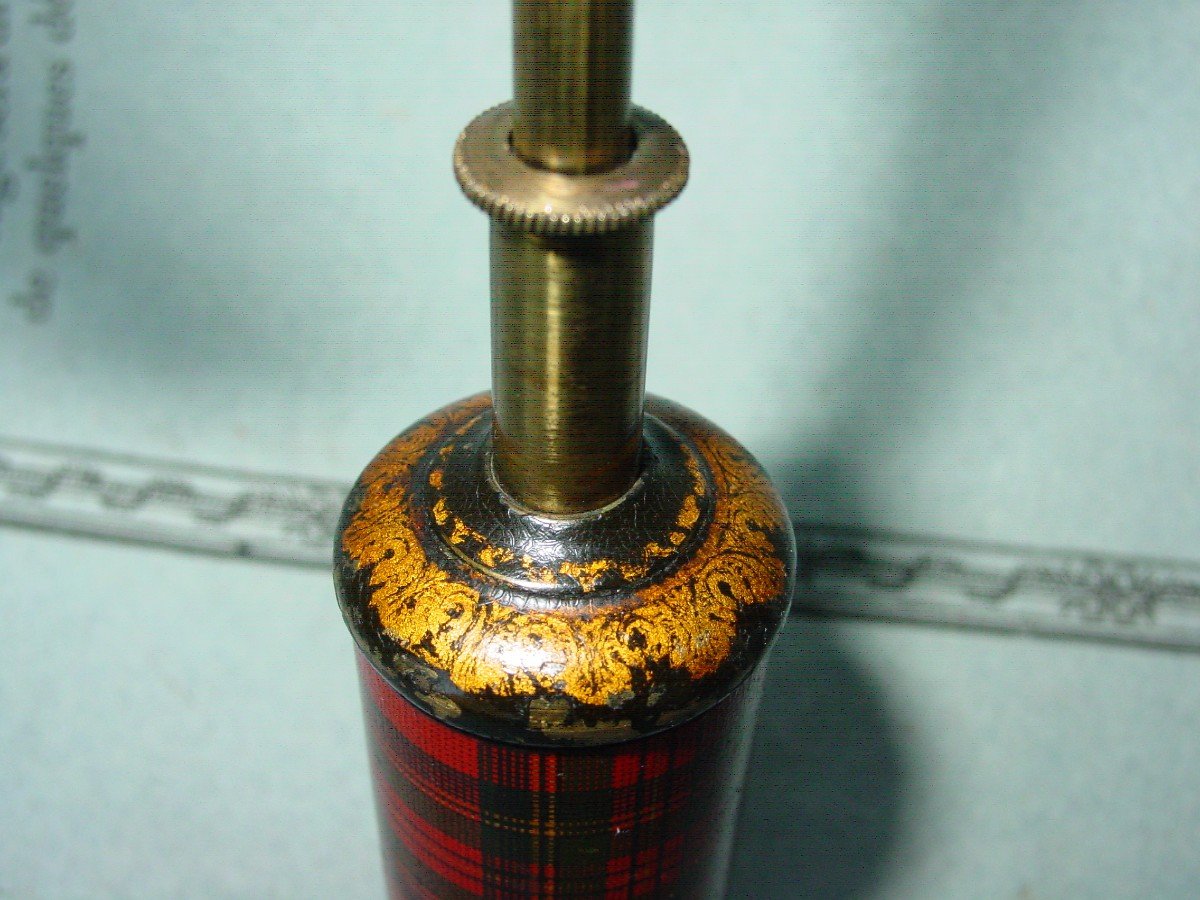 Clan Mac Lean Rare Retractable Brush With Tartan Ware Decor-photo-1