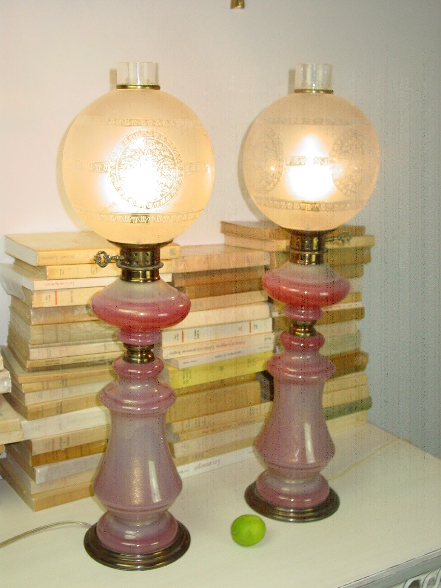 Pair Of Murano Lamps Or Consorts 1960 Styl Charles X Decor Opaline Gorge De Pigeon Gold Spangles-photo-2