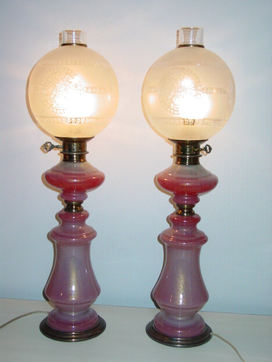 Pair Of Murano Lamps Or Consorts 1960 Styl Charles X Decor Opaline Gorge De Pigeon Gold Spangles