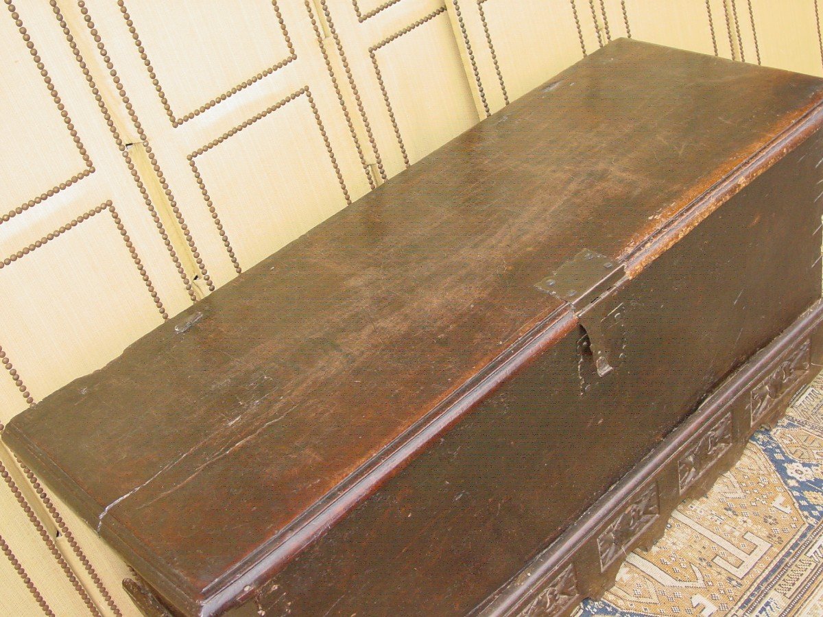 Chest Italy Walnut XVIth Century Northern Italy Alps-photo-3