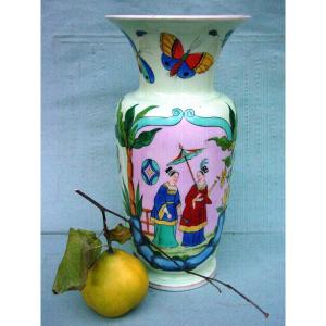 Vase Bayeux  Ht: 27 Cm. Période Gosse porcelaine