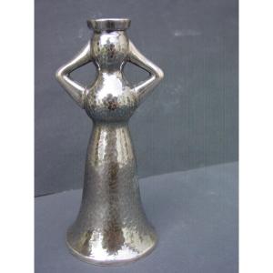 Ilias Lalaounis : Petit Vase Anthropomorphe En Argent Martelé Grèce