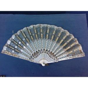 1900 Fan In Tulle Embroidered With Sequins