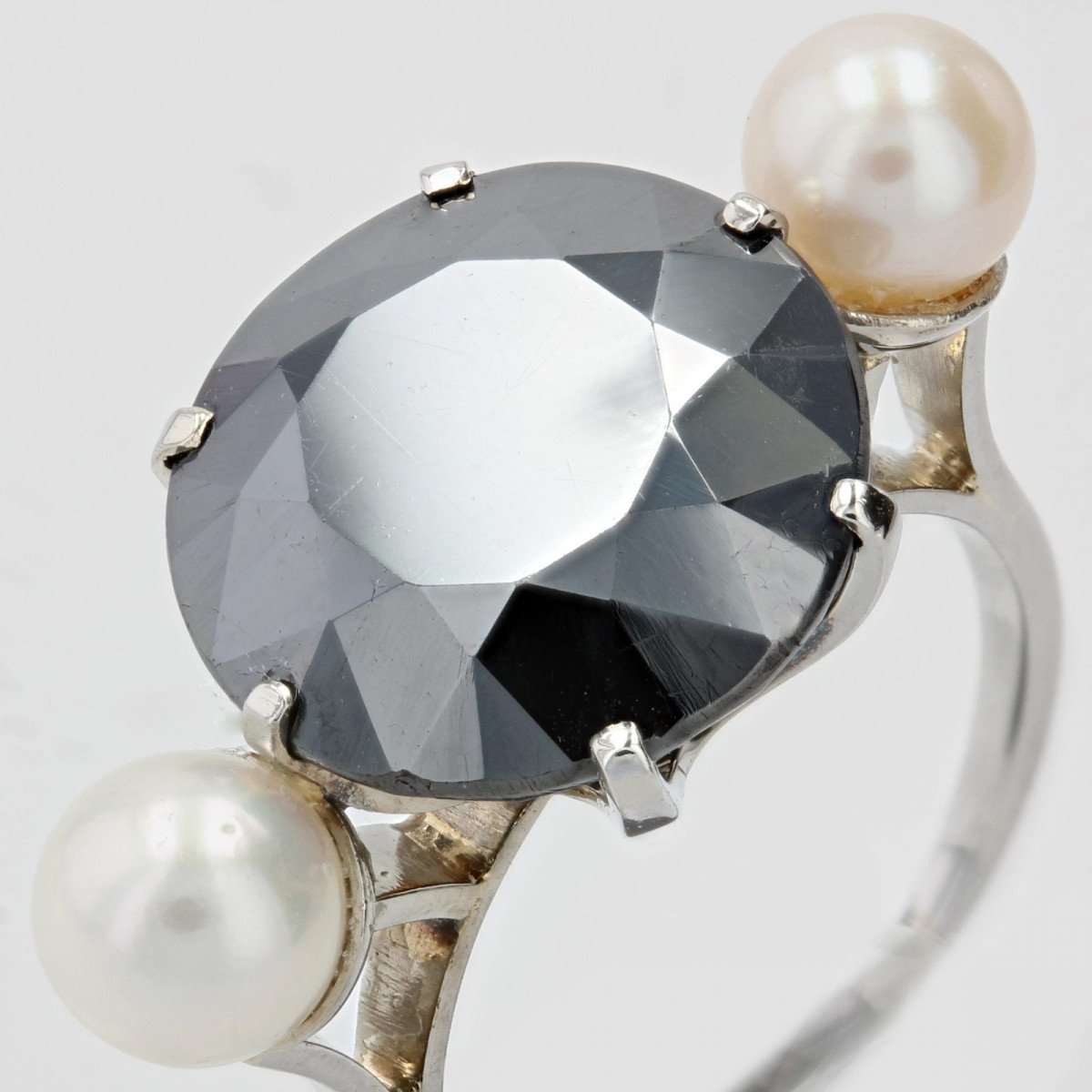 Hematite And Pearl Cocktail Ring-photo-5
