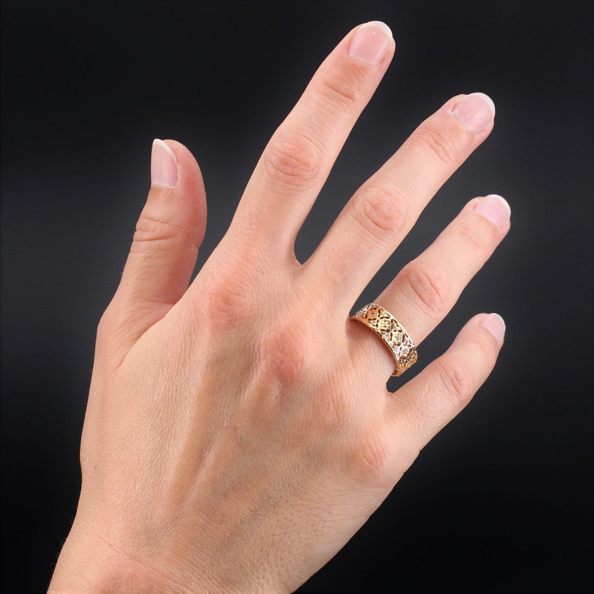 Old Ring In Gold And Diamonds-photo-1