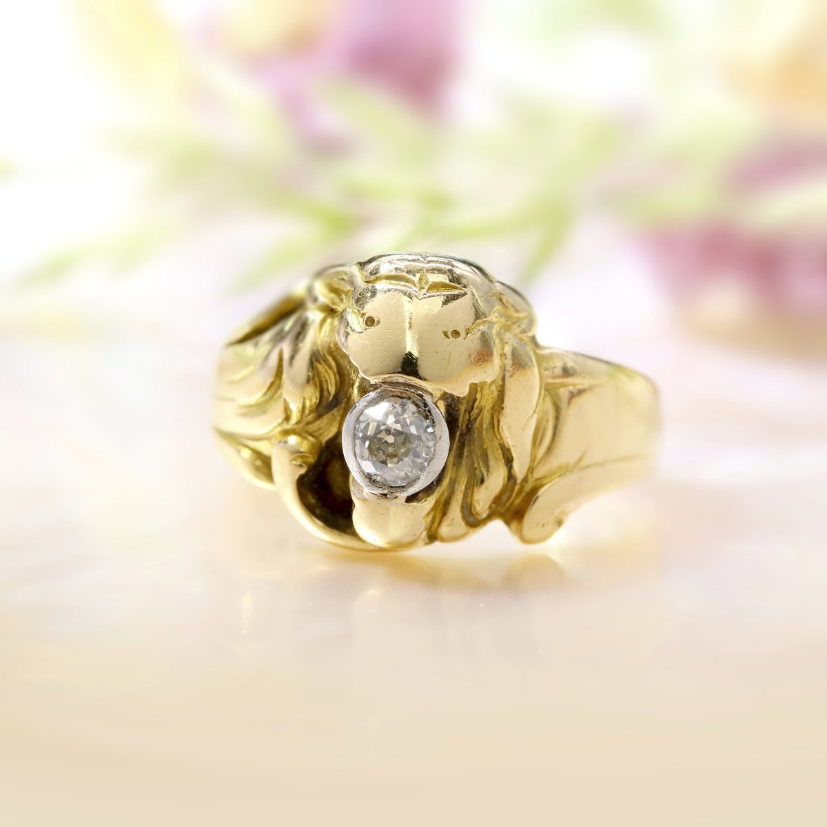 Old Lion Ring In Gold And Its Diamond-photo-3