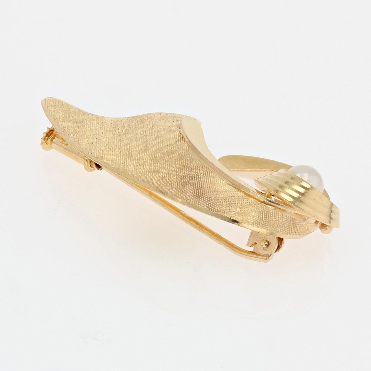 Vintage Brushed Gold And Pearl Knot Brooch-photo-3