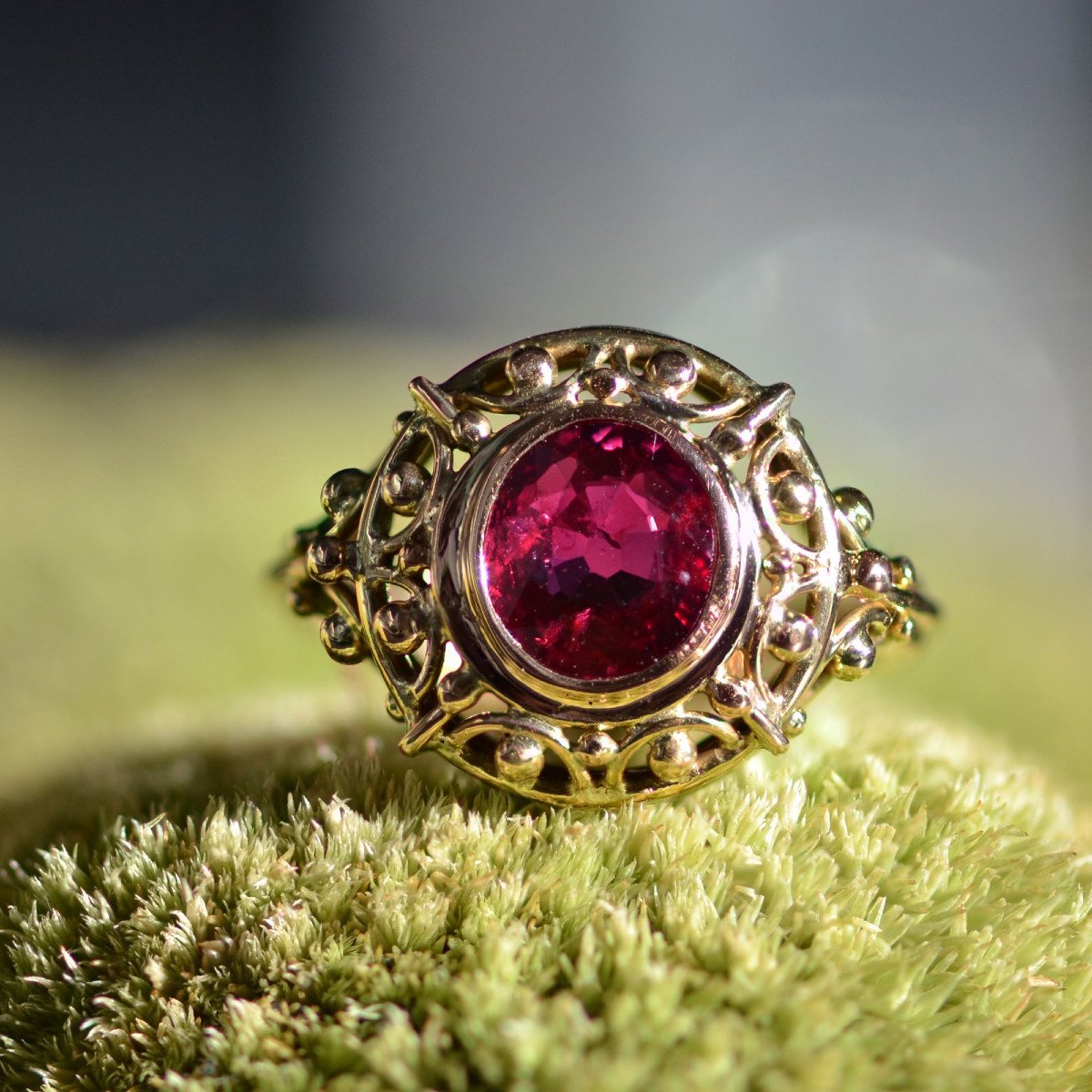 Old Natural Ruby And Yellow Gold Ring-photo-5