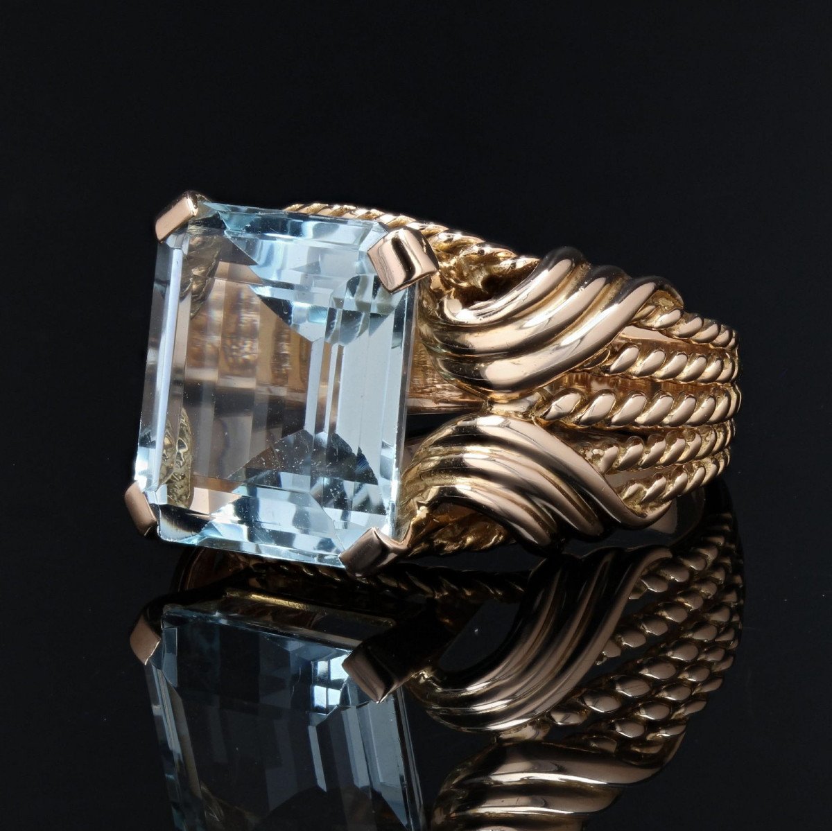 Vintage Aquamarine And Gold Ring-photo-2
