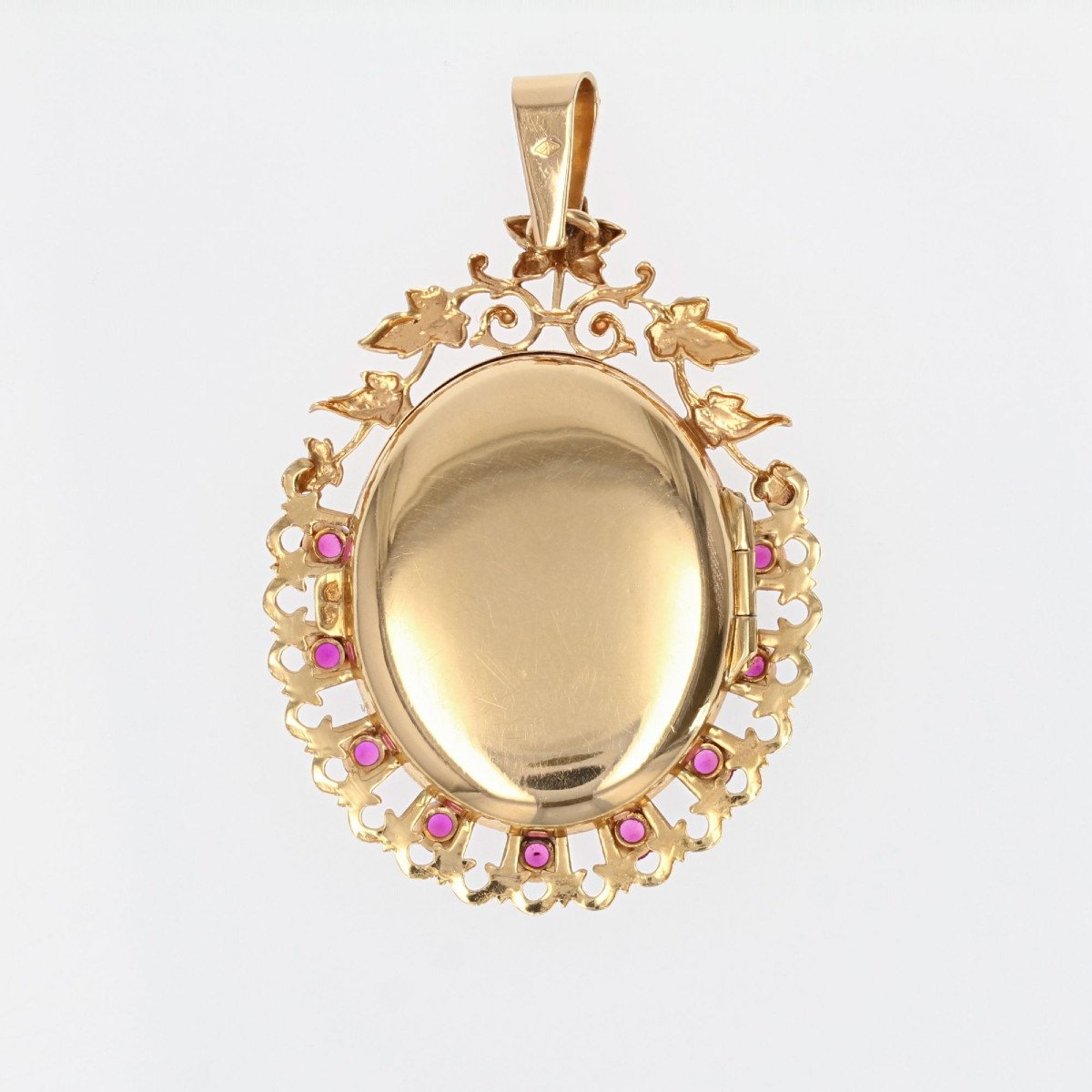 Old Medallion In Rose Gold Pearl And Ruby-photo-5