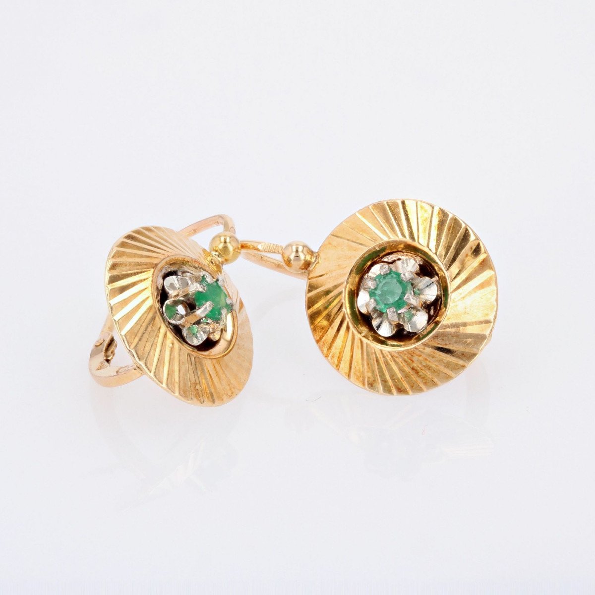 Dormeuses Earrings In Yellow Gold And Emeralds-photo-4