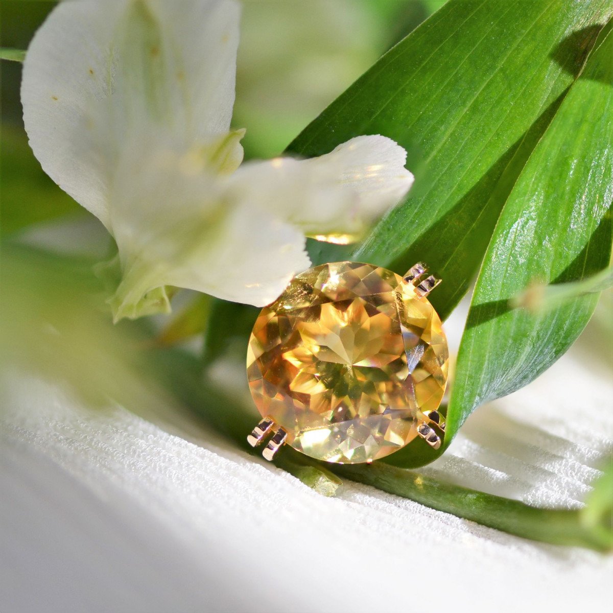 Vintage Citrine And Gold Ring-photo-3