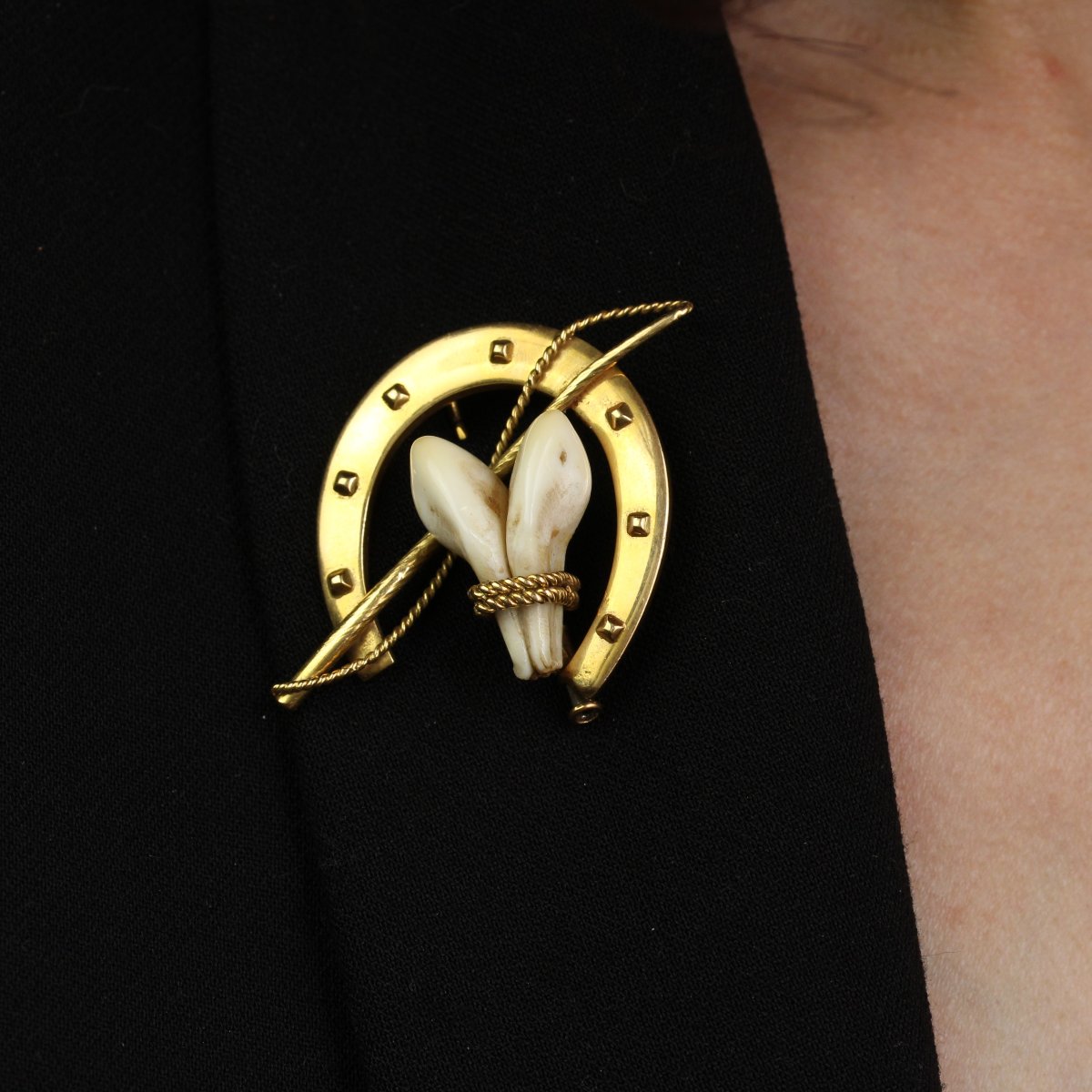 Pin Old Hunting-photo-2