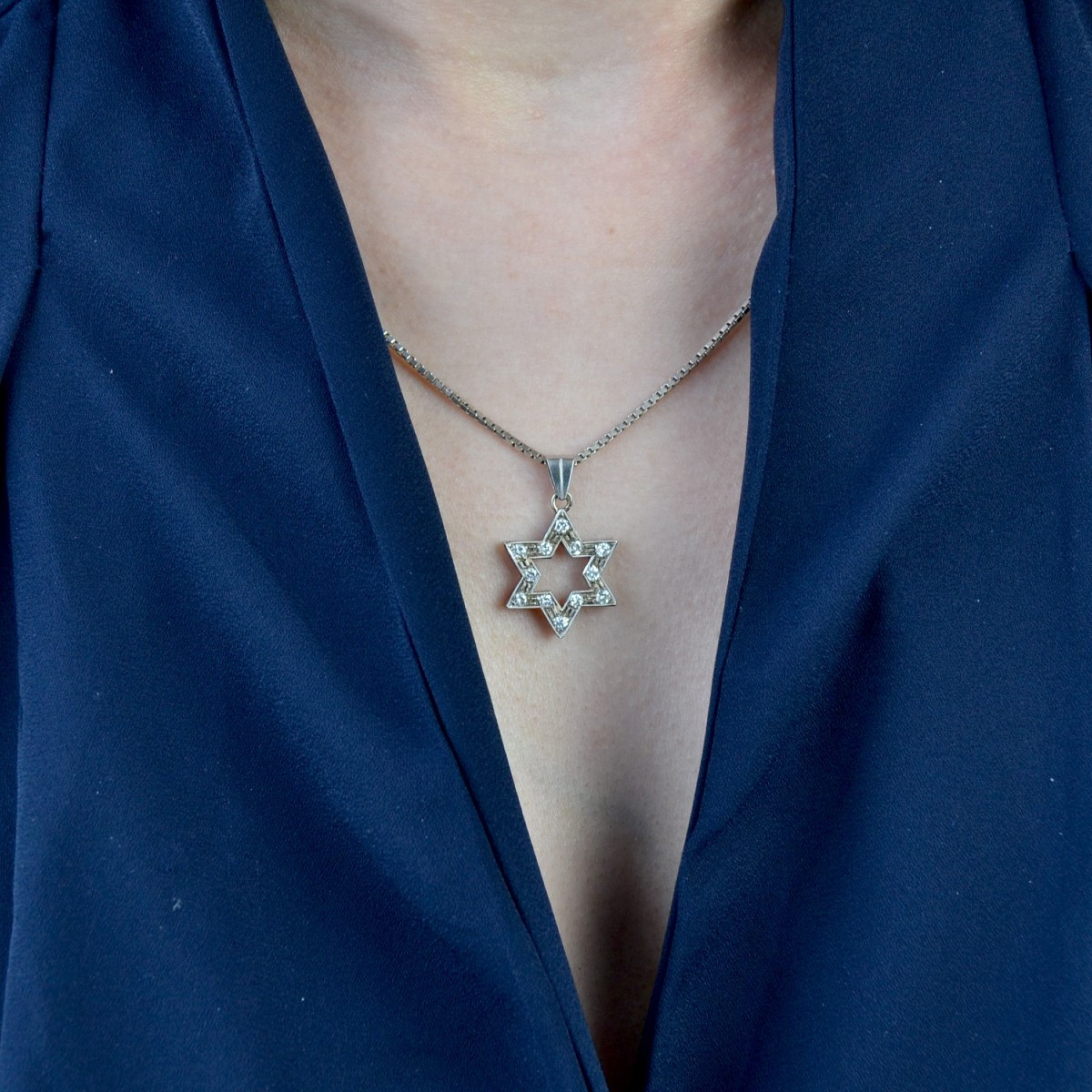 Diamond Star Pendant Old And His String-photo-4