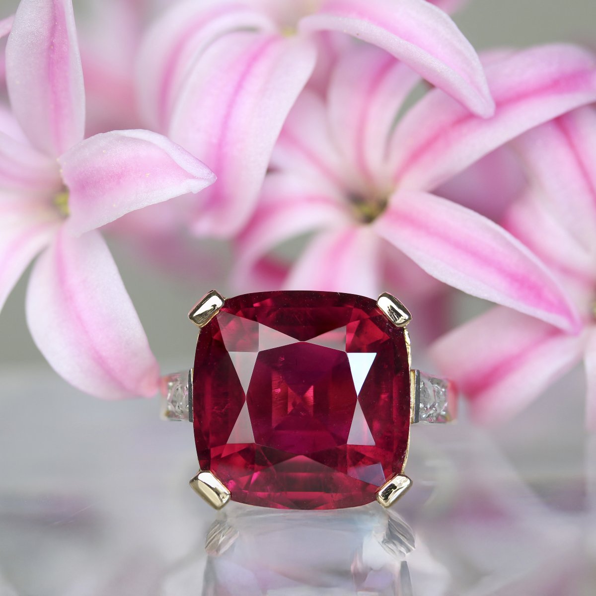 Antique Art Deco Cushion Tourmaline And Diamonds Ring-photo-3