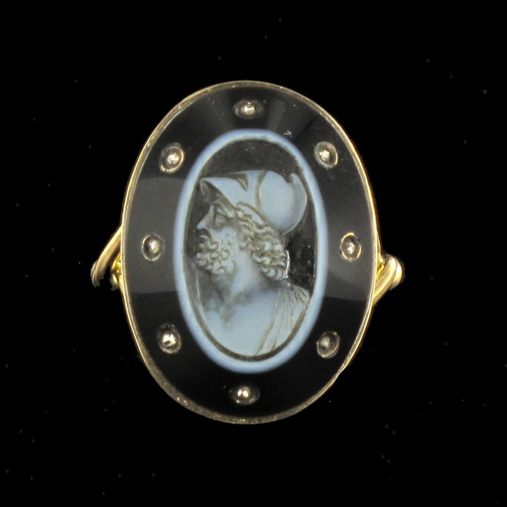 Old Empire Cameo Ring On Onyx And Diamonds-photo-6