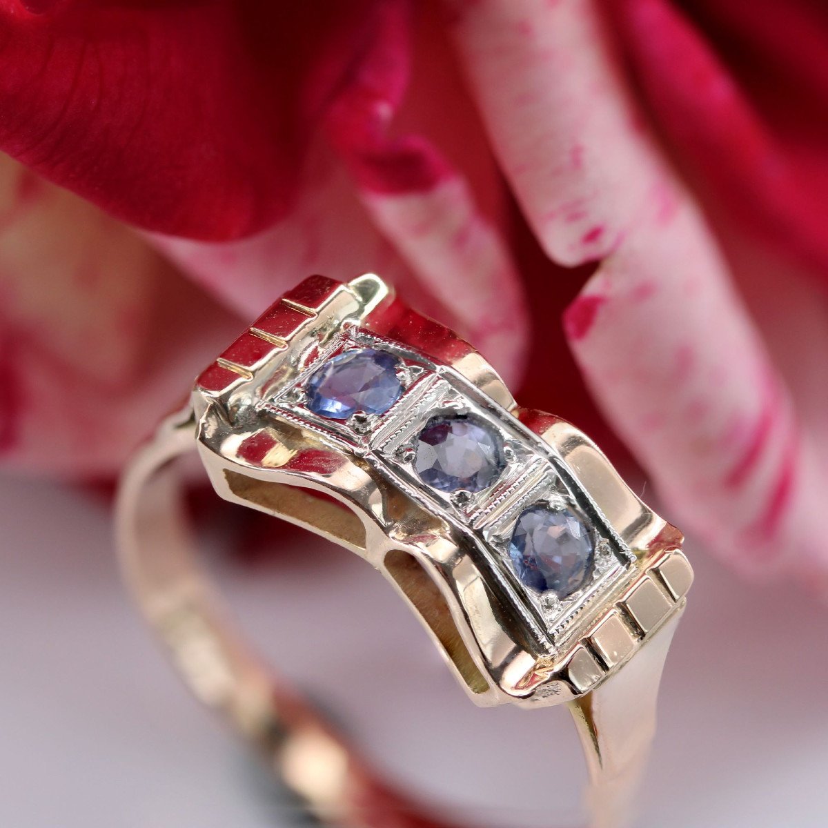 Old Retro 3 Sapphires Ring-photo-6