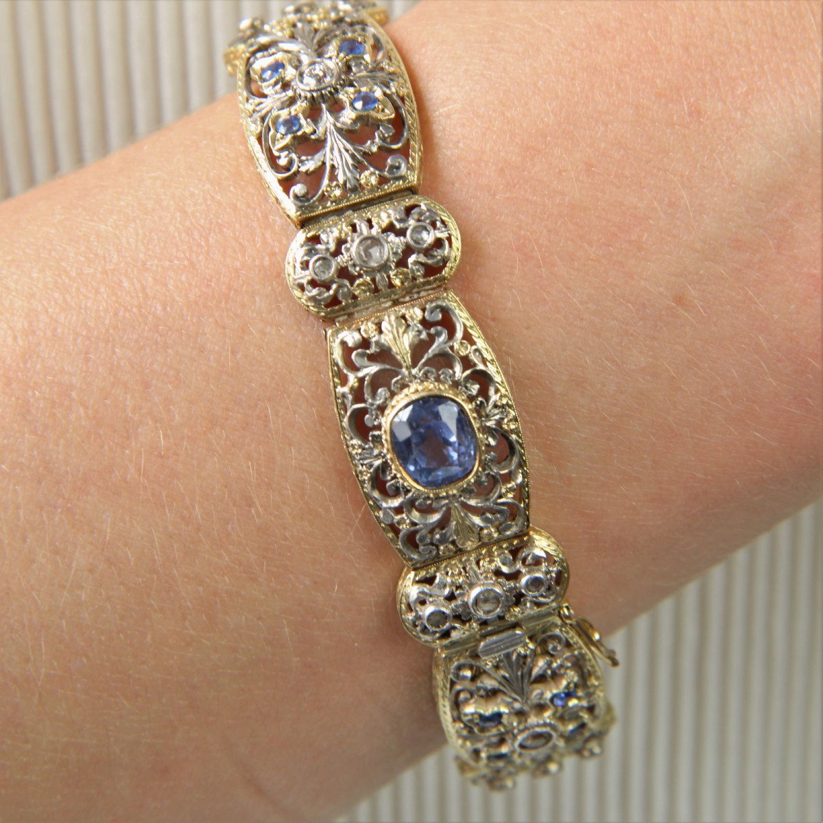 Bracelet Ancien Dentelle Saphirs Naturels Et Diamants-photo-1