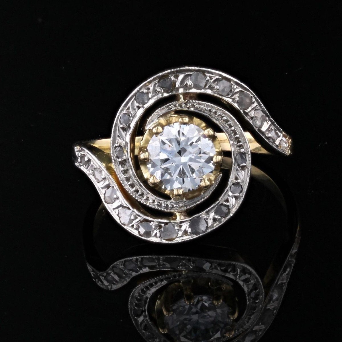 Old Diamond Swirl Ring-photo-3