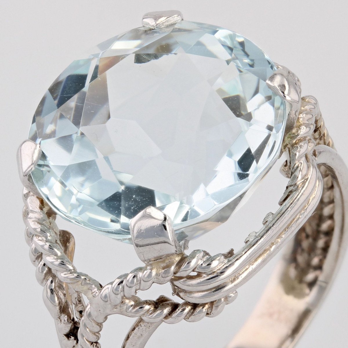 Vintage Aquamarine Ring White Gold-photo-5