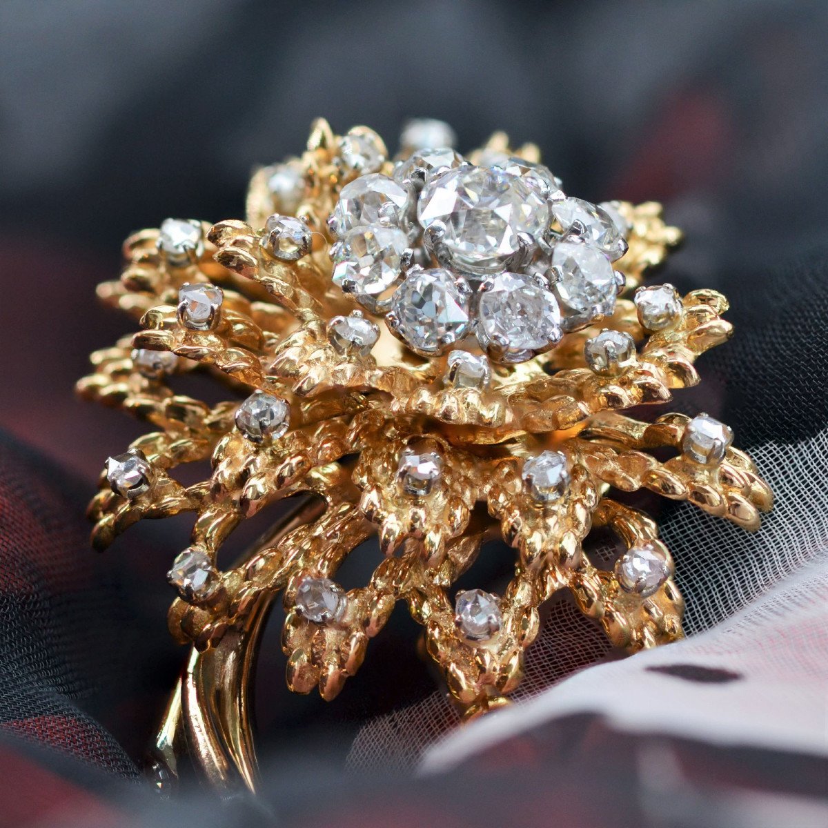 Vintage Diamonds Flower Brooch-photo-3